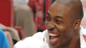 Video: Dwight Howard ‘Windmill Pitches’ A Shot In From Half-court
