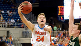 Look: One-Handed Zach Hodskins Makes His D-1 Debut For Florida