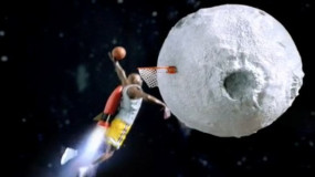 Lamar Odom Dunks On The Moon [Video]