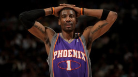 Amare Stoudemire Bangs on Anthony Tolliver
