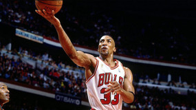 The Bulls Finally Decide to Honor Scottie Pippen With a Statue