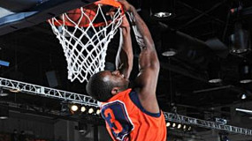 Pepperdine’s Keion Bell Can Dunk Over 7 People