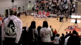 Amazing College Hoops Half-court Buzzer Beater [Video]