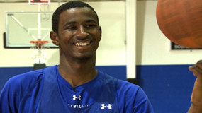 Top HS Recruit DeAndre Daniels Could Commit and Play 2nd Semester in NCAA