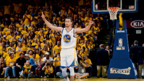 Watch: Steph Curry Breaks His Own Record For 3-Pointers Made in a Season