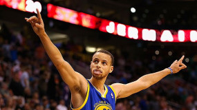 Steph Curry Ties 3-Point Record