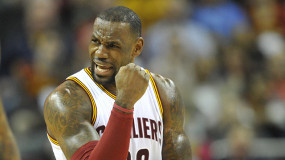 LeBron Lets Out Frustration After Loss to Davis-Less Pelicans