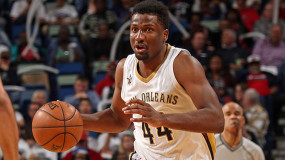 Pelicans Solomon Hill to Miss 6 to 8 Months With Torn Hamstring