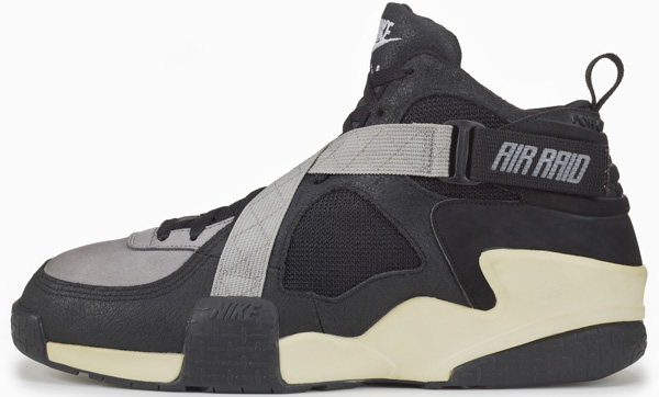 Iconic Nike Basketball Sneaker of the Past 20 Years: Air Raid