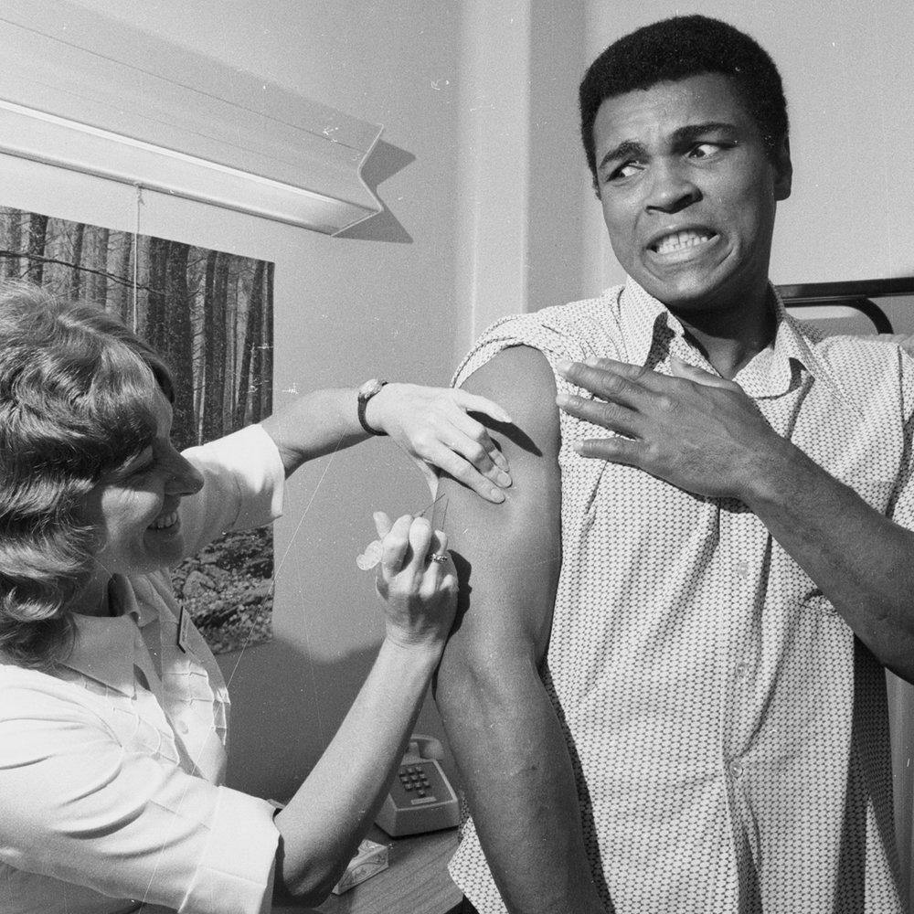 Vacuna de Muhammad Ali Kyrie Irving