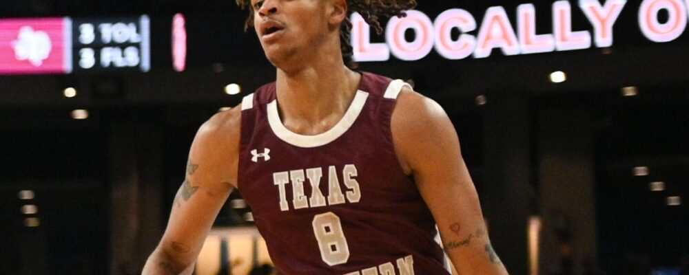 Top 10 Players to Watch in the Upcoming 2024 College Basketball Season