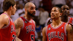 Derrick Rose Gets By With a Little Help From His Friends