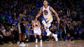 Warriors Win 40th Straight Home Game, Tie Best Start in NBA History Through 46 Games