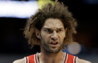 Bulls Refuse to Negotiate Buyout with Robin Lopez