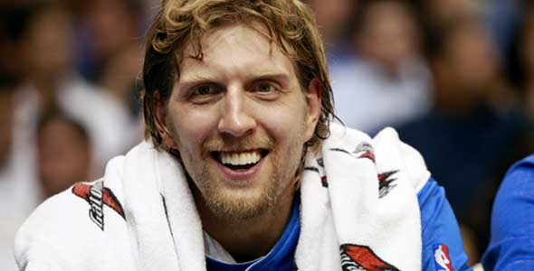 Nowitzki Knocks Out Landry’s Teeth With Elbow [Video]