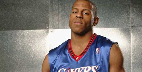 Video: Iguodala Takes Over MSG