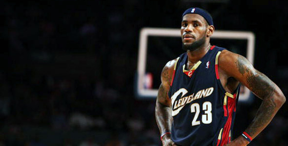 Lebron James Degrades Chicago Ballboy