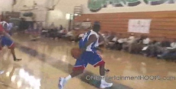 HS Player Duece Bello Pulls Off Rondo Fake And Jam In Summer League Game