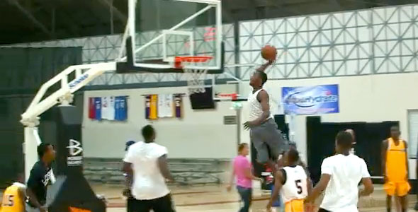 John Wall Crushes Alley-oop from Brandon Jennings at Elite 24 [Video]