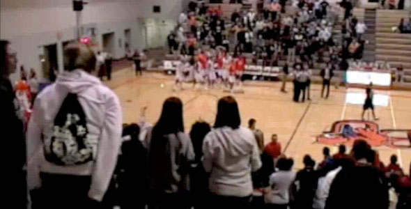 Amazing College Hoops Half-court Buzzer Beater [Video]