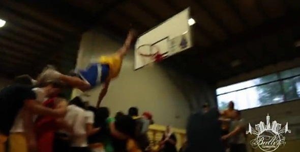 Italian Streetballer “Mucho Gusto” Dunks Over 10 People