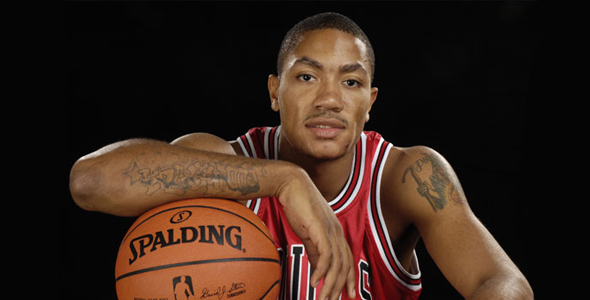 Derrick Rose Puts Tyreke Evans in the Spin Cycle