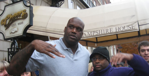 Shaq Visits Bar from “Cheers” and Sings