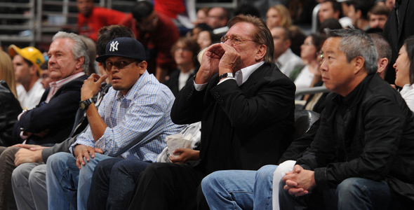 Clippers Owner Heckles Baron Davis from Courtside