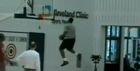 Lebron Throws Down Amazing Off The Wall Dunk In Practice