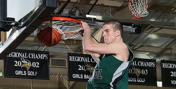 Duke Recruit Plumlee Wins HS Dunk Contest with Soccer Kick