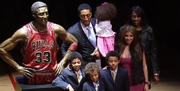 Bulls Honoring Pippen w/ His Own Statue Was Long Overdue