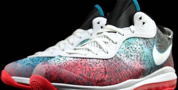 Nike LeBron VIII V2 Low: Miami Night