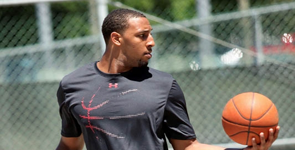 Derrick Williams Signs With Under Armour