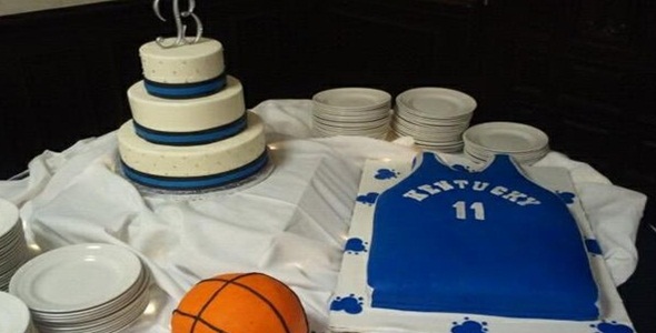 Kentucky Fan Has Ultimate Big Blue Wedding [Pics]