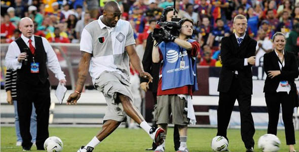 Kobe to Play Soccer During the NBA Lockout?