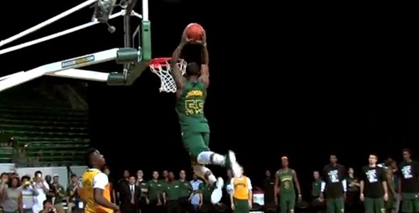 5’10 Pierre Jackson Shuts Down Baylor Dunk Contest
