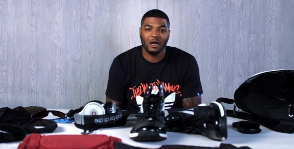 Josh Smith Shows Us Whats In His Bag