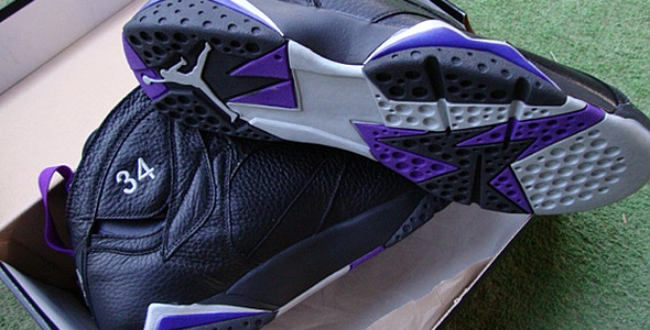 Air Jordan VII – ‘Ray Allen PE’