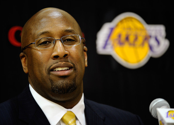 Mike Brown Would Like to Limit Kobe’s Minutes