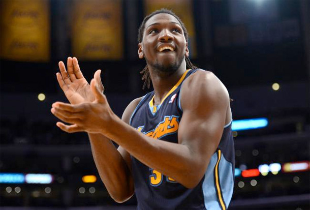 Video: Andre Miller to Kenneth Faried Half-Court Alley-Oop