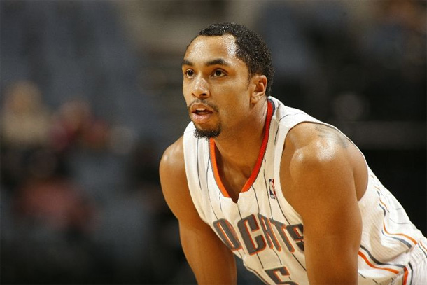 Watch: Bobcats Guard Gerald Henderson’s Filthy Dunk on Lakers Dwight Howard