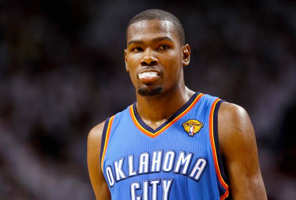 Kevin Durant Tweets About 3 Techs in 3 Games