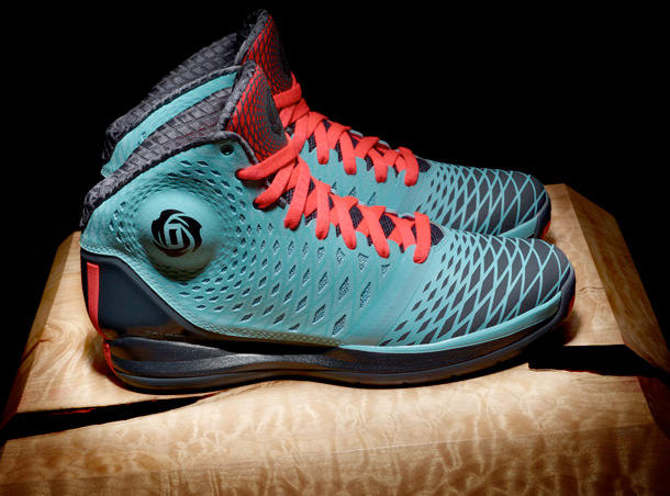 adidas D Rose 3.5 – ‘Chi-Town’ Release Info