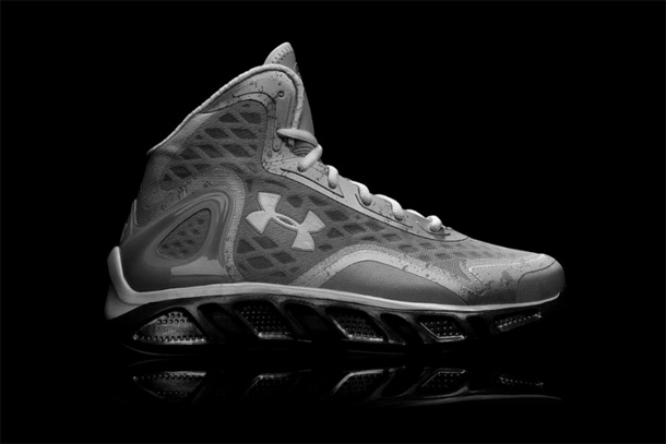 Under Armour Spine Bionic – ‘Bruce Wayne’ Player Exclusive For DeAndre Jordan