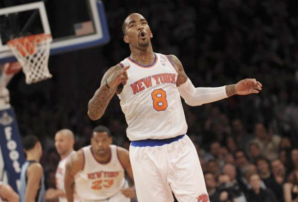 Knicks Set NBA Record for Most Three Pointers in a Season