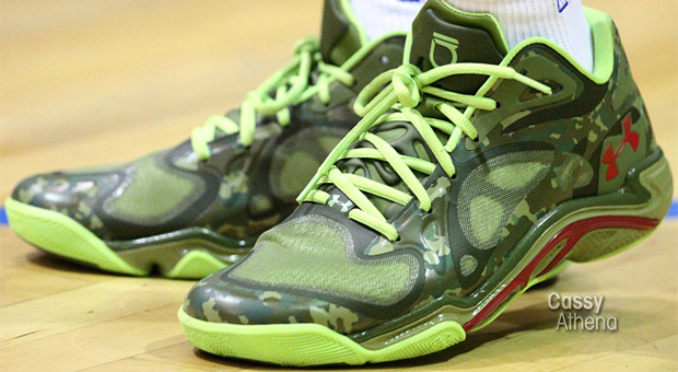 Brandon Jennings Debuts Under Armour Spawn Anatomix Low Player Exclusive During Drew League Game