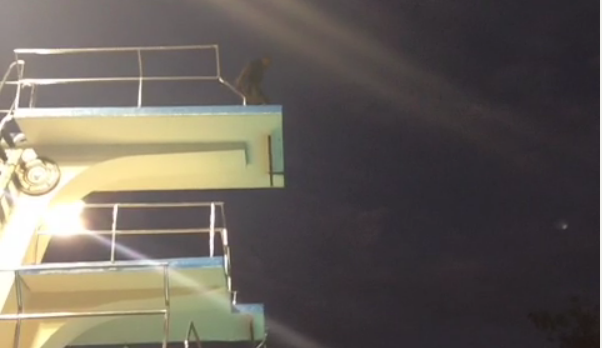 Watch: Kobe Bryant Jumps Off 40-Ft Diving Board in Rehab