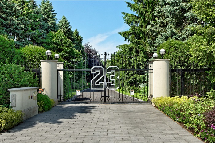 Michael Jordan’s $21M Chicago Mansion Up For Auction (PICs)