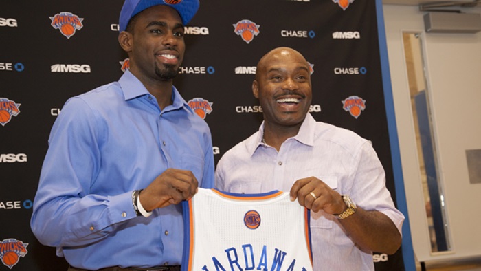 Watch: Knicks Rookie Tim Hardaway Jr Hits Gm Winner With Dad Courtside