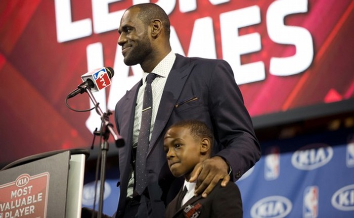 Watch: 9 Year Old Lebron James Jr Is Balling Like His Daddy